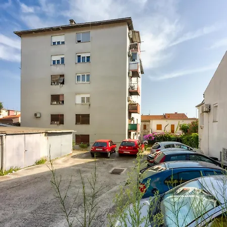 City Center Liu - Happy Apartment